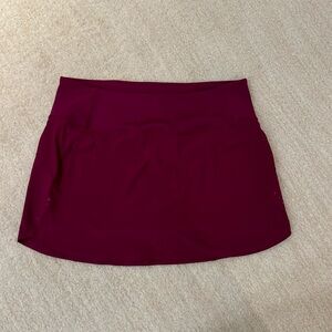Athleta running skort cranberry color size medium
